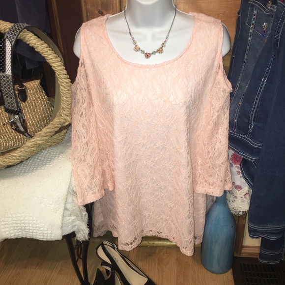 Elle Mode Pink lace cold shoulder NWT top - Picture 11 of 16